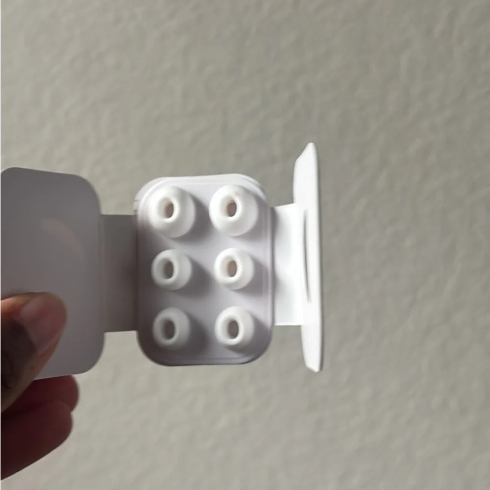 Apple AirPods Pro with MagSafe Charging Case